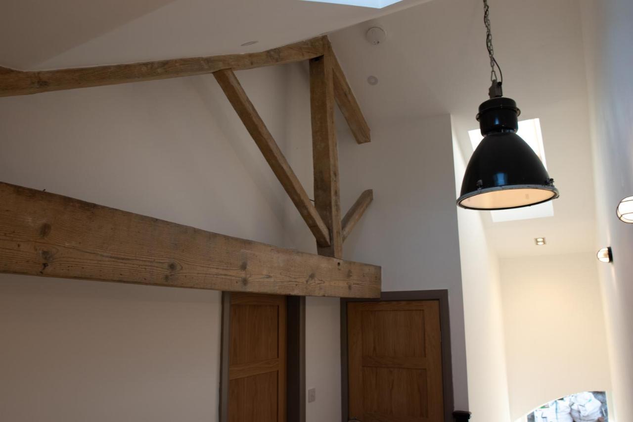 Unique Barn Conversion In Saddleworth Oldham Eksteriør bilde