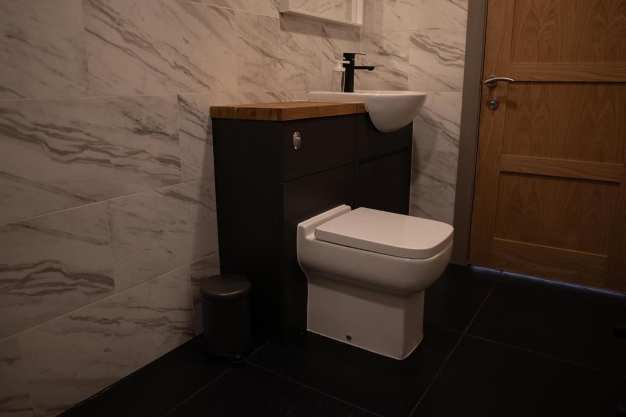 Unique Barn Conversion In Saddleworth Oldham Eksteriør bilde