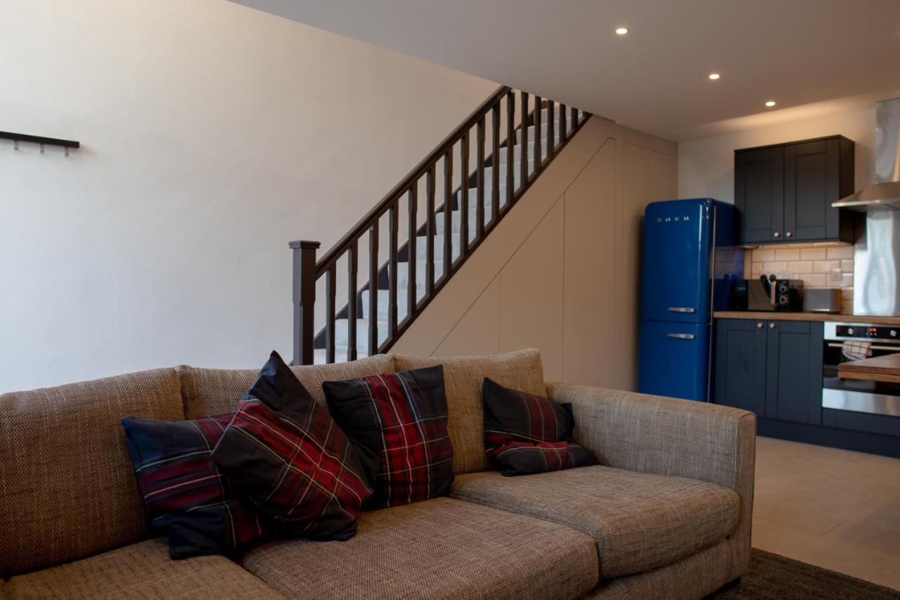 Unique Barn Conversion In Saddleworth Oldham Eksteriør bilde